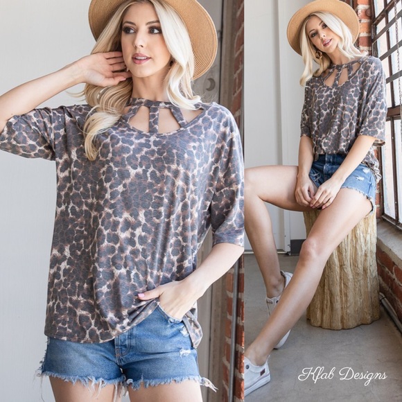 ❤️LAST 1! Soft Animal Print Laser Cut Top! - Picture 2 of 6